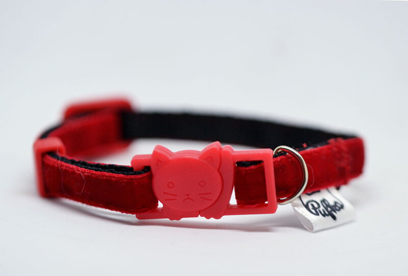 Obojok pre mačku Red velvet 19-29cm, Pufka